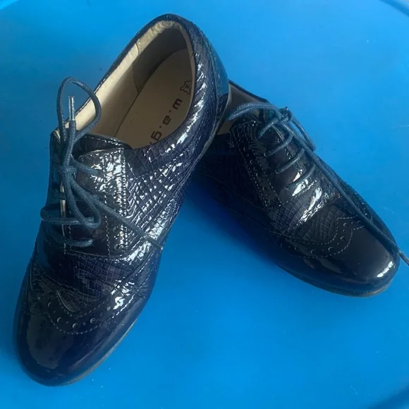 W.A.G. Shoes | Kids Boys Oxford Navy Dress Lace Up Shoes | Color: Blue | Size: 4.5b | Margo1980's Closet W.A.G. Shoes | Kids Boys Oxford Navy Dress Lace Up Shoes | Color: Blue | Size: 4.5b | Margo1980's Closet